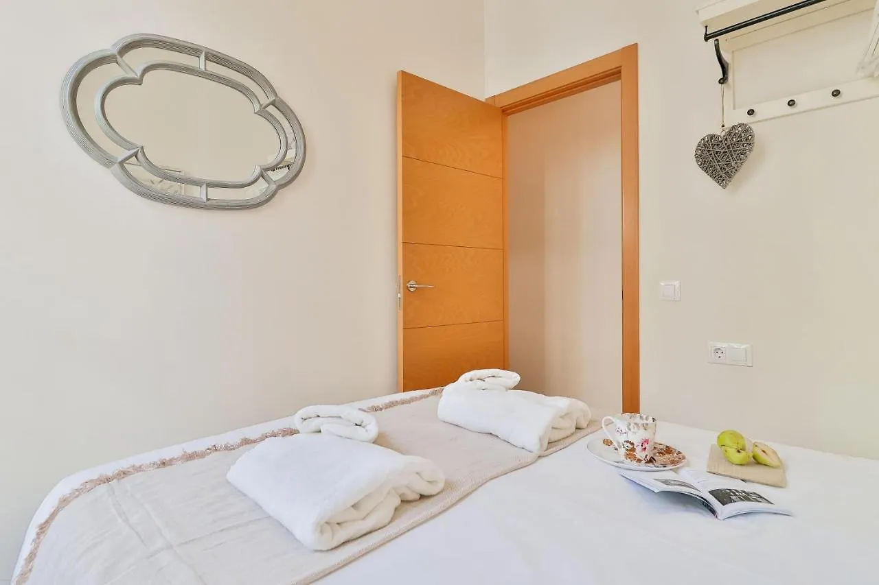 Flat 2 Bedrooms In The City Center Málaga 0*,